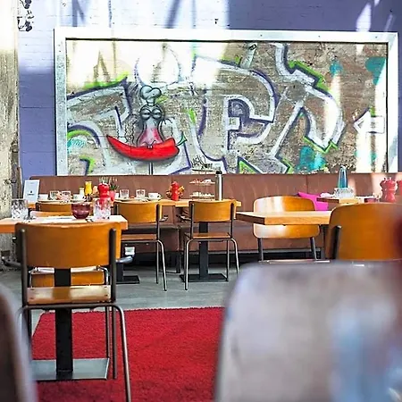 Altes Stahlwerk Business & Lifestyle 3* Neumünster